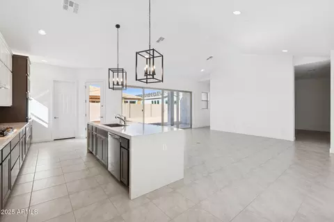 1110 W J Waltz Way, Apache Junction, AZ 85120 photo 5