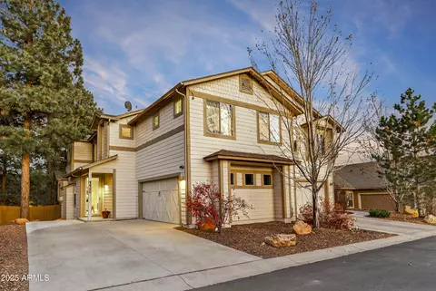 1128 N Flowing Springs Trl, Flagstaff, AZ 86004