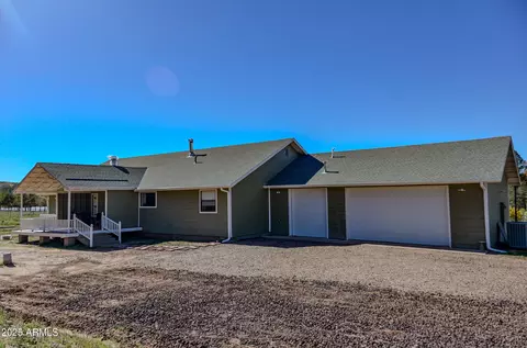 685 Kuhn Rd, Pinedale, AZ 85934