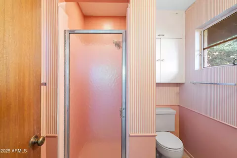 Bath - 4707 E Calle Redonda --, Phoenix, AZ 85018 photo 2 of 4