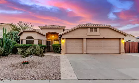 572 N Kingston St, Gilbert, AZ 85233