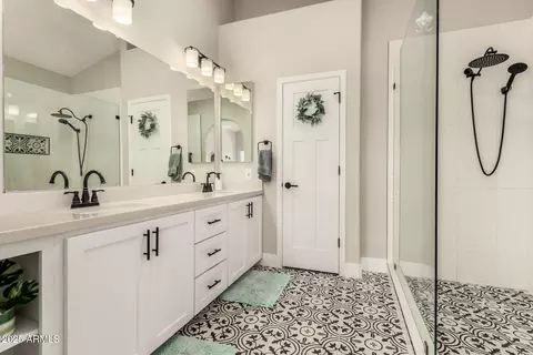 Bath - 6409 E Redmont Dr, Mesa, AZ 85215 photo 1 of 4