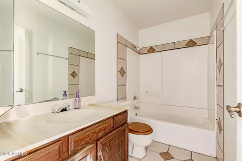 Bath - 1328 E Palmdale Dr, Tempe, AZ 85282 photo 1 of 1