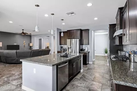 Kitchen - 3728 E Narrowleaf Dr, Gilbert, AZ 85298 photo 2 of 7
