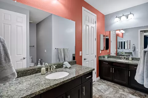 Bath - 3728 E Narrowleaf Dr, Gilbert, AZ 85298 photo 2 of 6