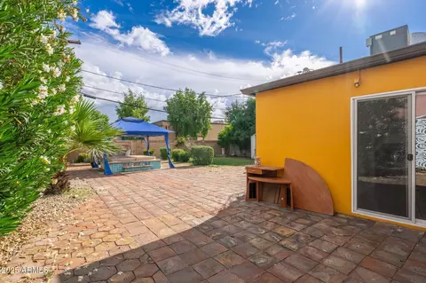 Exterior - 4305 N 9th Ave, Phoenix, AZ 85013 photo 4 of 4