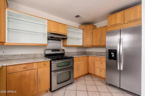 Kitchen - 4305 N 9th Ave, Phoenix, AZ 85013 photo 2 of 2