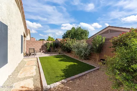 Exterior - 3023 E Hononegh Dr, Phoenix, AZ 85050 photo 2 of 4