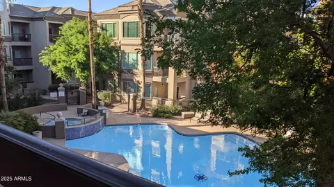 435 W Rio Salado Pkwy #303, Tempe, AZ 85281