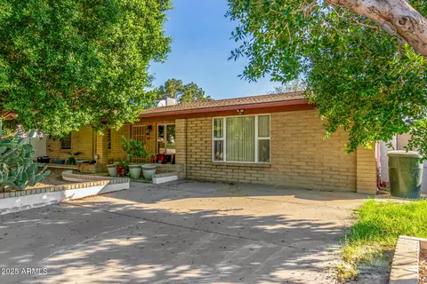 3809 W Rue De Lamour Ave, Phoenix, AZ 85029