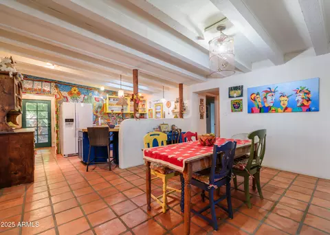 Dining - 3121 N 27th St, Phoenix, AZ 85016 photo 2 of 4