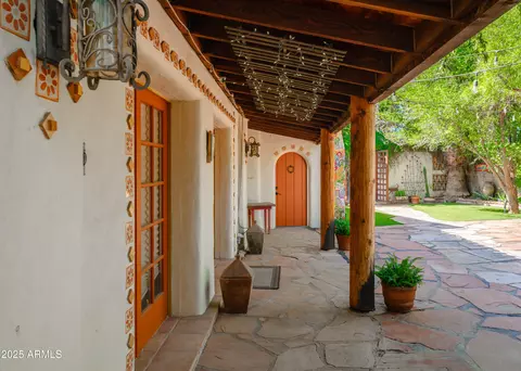Exterior - 3121 N 27th St, Phoenix, AZ 85016 photo 2 of 20