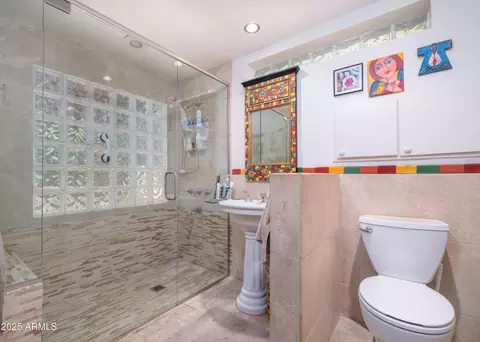 Bath - 3121 N 27th St, Phoenix, AZ 85016 photo 1 of 3