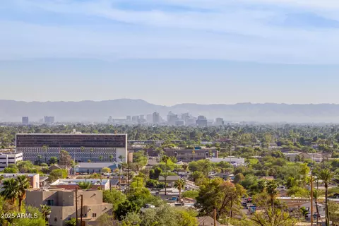 View/Area - 31 W Beryl Ave, Phoenix, AZ 85021 photo 1 of 7