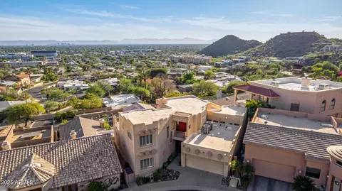 View/Area - 31 W Beryl Ave, Phoenix, AZ 85021 photo 3 of 7