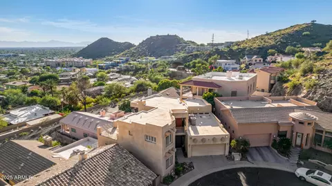 View/Area - 31 W Beryl Ave, Phoenix, AZ 85021 photo 4 of 7
