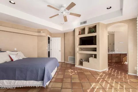 Bedroom - 31 W Beryl Ave, Phoenix, AZ 85021 photo 2 of 4