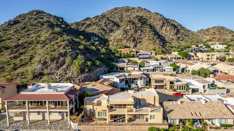 View/Area - 31 W Beryl Ave, Phoenix, AZ 85021 photo 5 of 7