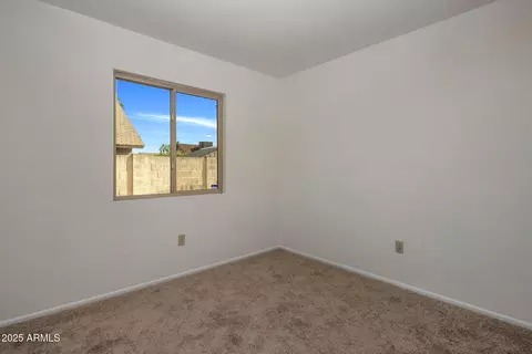 Bedroom - 4039 E Alta Mesa Ave, Phoenix, AZ 85044 photo 3 of 4