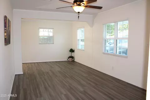 930 W Mackenzie Dr, Phoenix, AZ 85013 photo 12