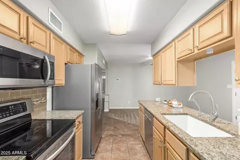 549 S 34th Pl, Mesa, AZ 85204 photo 8