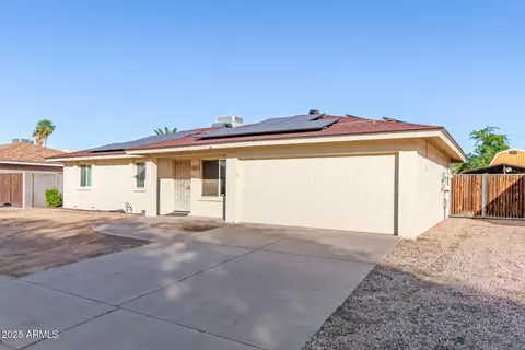 549 S 34th Pl, Mesa, AZ 85204 photo 2