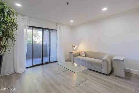 Living - 2025 E Campbell Ave #265, Phoenix, AZ 85016 photo 1 of 2