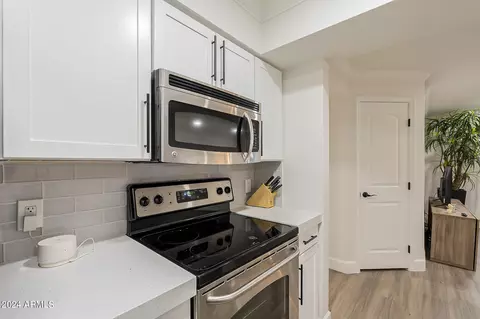 Kitchen - 2025 E Campbell Ave #265, Phoenix, AZ 85016 photo 5 of 5