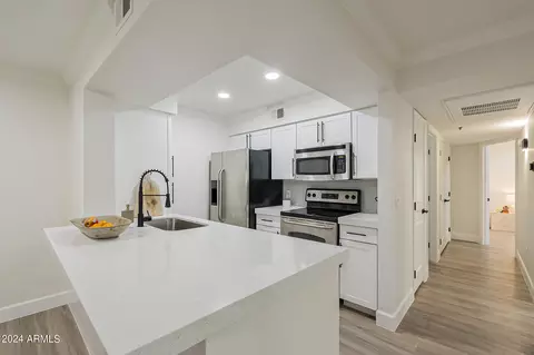 Kitchen - 2025 E Campbell Ave #265, Phoenix, AZ 85016 photo 1 of 5