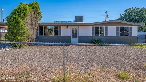 365 Pine Tree Dr, Sierra Vista, AZ 85635