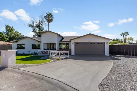 Exterior - 7801 N 4th Pl, Phoenix, AZ 85020 photo 5 of 7