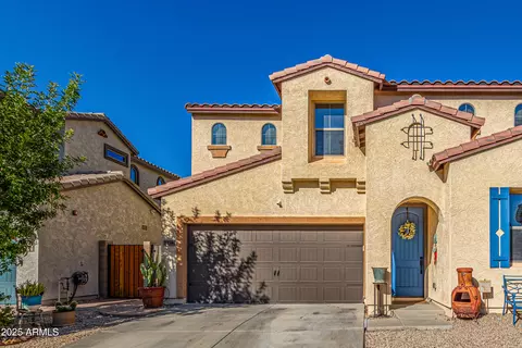 Exterior - 3238 E Ridgewood Ln, Gilbert, AZ 85298 photo 2 of 10