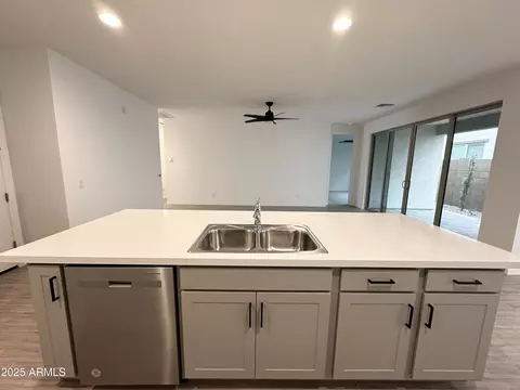 Kitchen - 9363 E Spiral Ave, Mesa, AZ 85212 photo 4 of 7