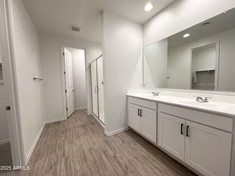 Bath - 9363 E Spiral Ave, Mesa, AZ 85212 photo 1 of 4