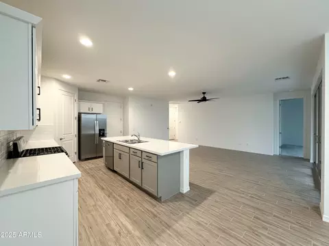 Kitchen - 9363 E Spiral Ave, Mesa, AZ 85212 photo 2 of 7