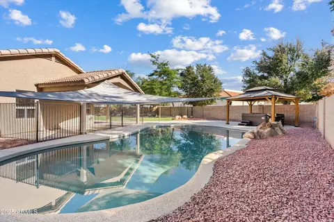 Exterior - 545 S Ash St, Gilbert, AZ 85233 photo 7 of 9