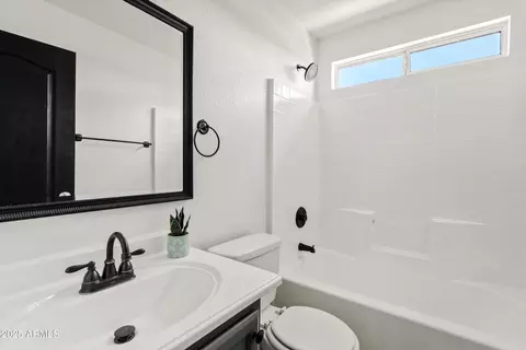 Bath - 545 S Ash St, Gilbert, AZ 85233 photo 3 of 3