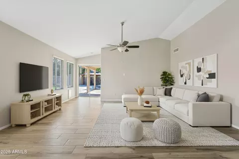Living - 545 S Ash St, Gilbert, AZ 85233 photo 4 of 4