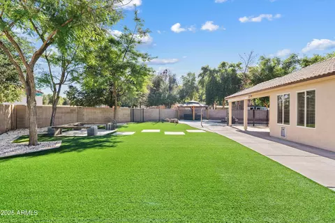Exterior - 545 S Ash St, Gilbert, AZ 85233 photo 3 of 9