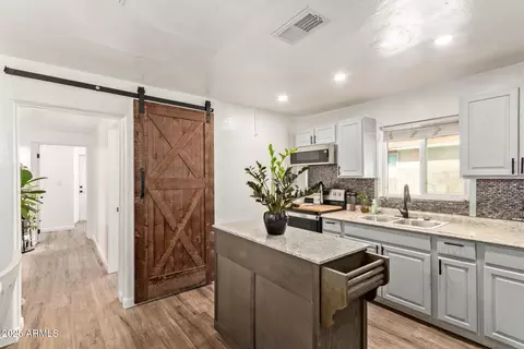 Kitchen - 4624 S 9th St, Phoenix, AZ 85040 photo 1 of 3