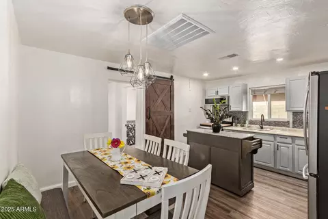Dining - 4624 S 9th St, Phoenix, AZ 85040 photo 1 of 1