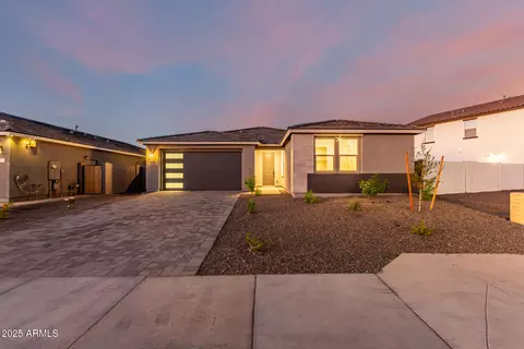 7736 W Coyote Dr, Peoria, AZ 85383