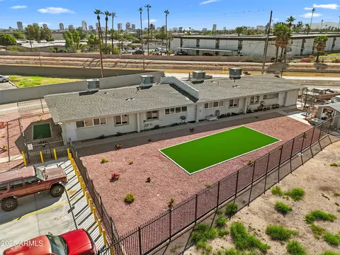 2101 W Heatherbrae Dr, Phoenix, AZ 85015