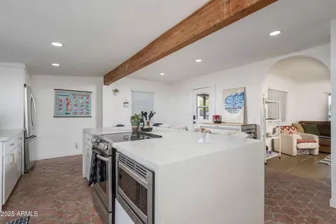 Kitchen - 1808 E Pinchot Ave, Phoenix, AZ 85016 photo 3 of 4