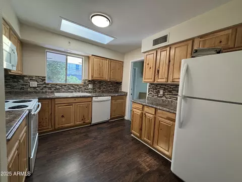 Kitchen - 619 N 67th Pl, Mesa, AZ 85205 photo 2 of 2
