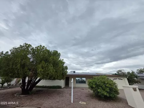 619 N 67th Pl, Mesa, AZ 85205