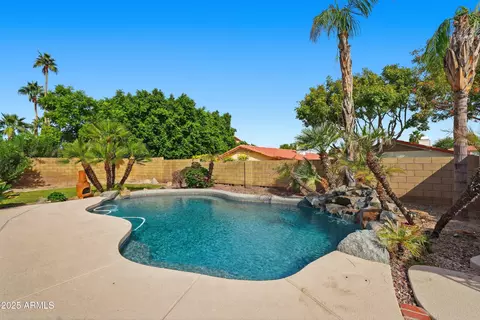 Exterior - 4702 E Carmen St, Phoenix, AZ 85044 photo 5 of 7