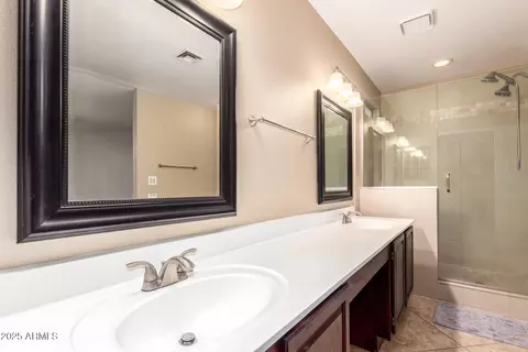 Bath - 444 E Avenida Sierra Madre --, Gilbert, AZ 85296 photo 2 of 3