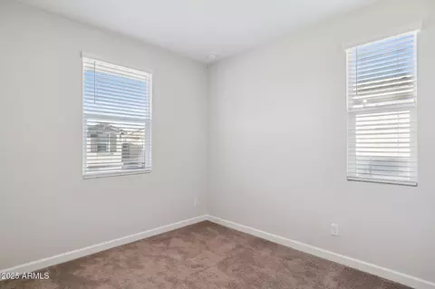 5843 E Covey Ln, Phoenix, AZ 85054 photo 22