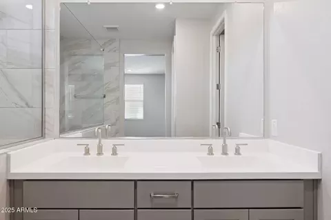 5843 E Covey Ln, Phoenix, AZ 85054 photo 14